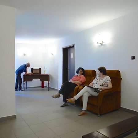 Vila Madudu Vălenii de Munte Eksteriør bilde