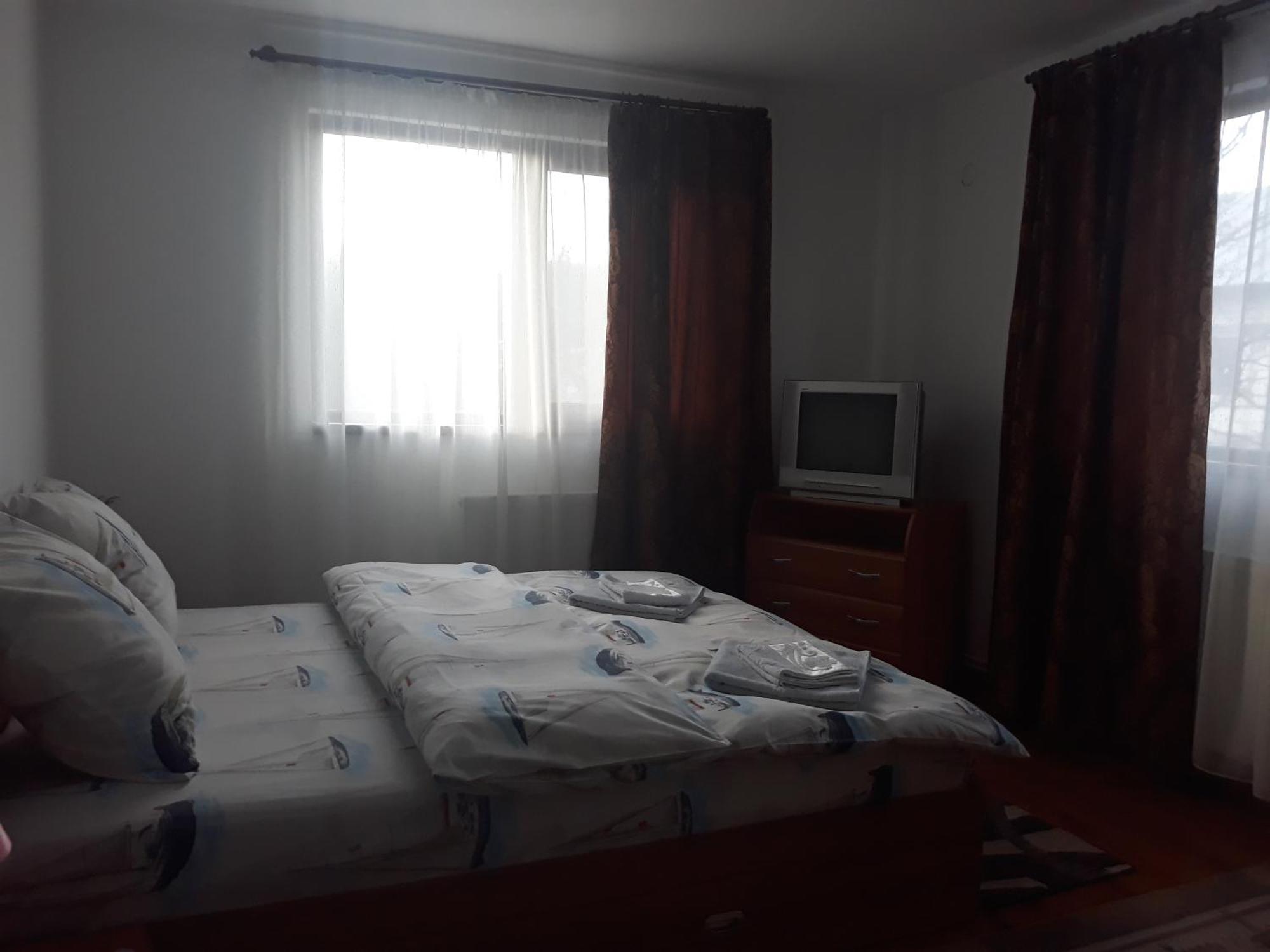 Vila Madudu Vălenii de Munte Eksteriør bilde