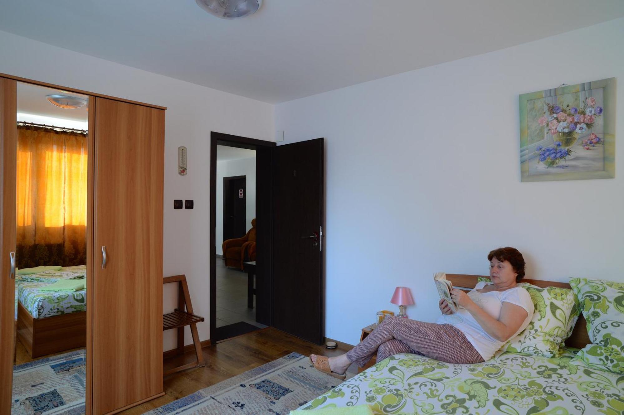 Vila Madudu Vălenii de Munte Eksteriør bilde